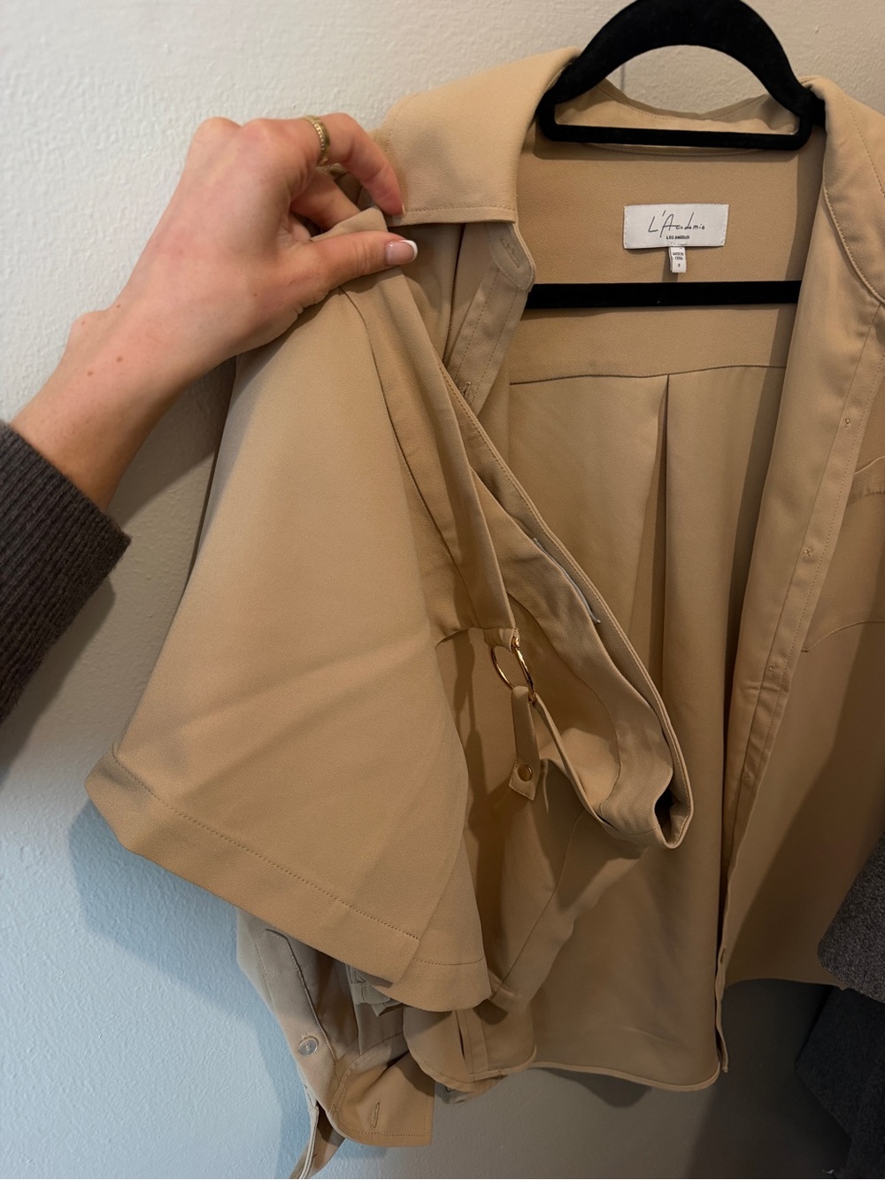 L'Academie Neutral blouse and skort set - Picture 4 of 6